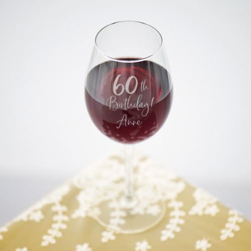 Wijnglas birthday goud met naam 60