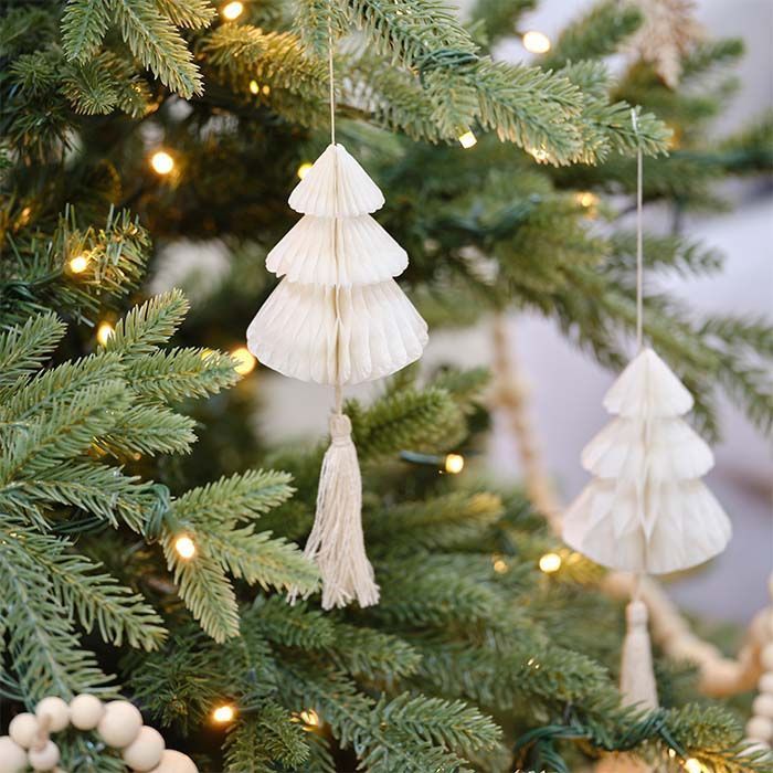 Kersthanger kerstbomen crème Nordic Noel (4st) Ginger Ray