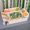 Treat stand voetbalstadion Ginger Ray
